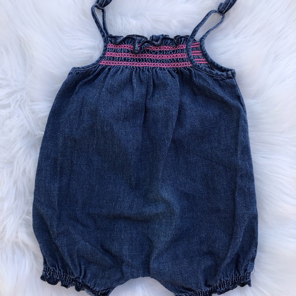 Carter’s Rompers Baby Girl Size 12M - Picture 4 of 7